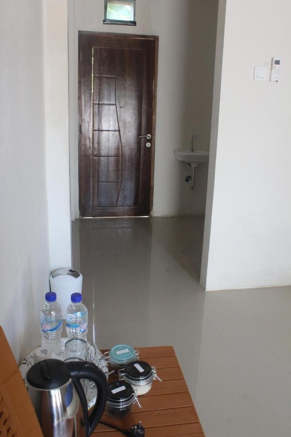 Wl Guesthouse Labuan Bajo Exterior photo