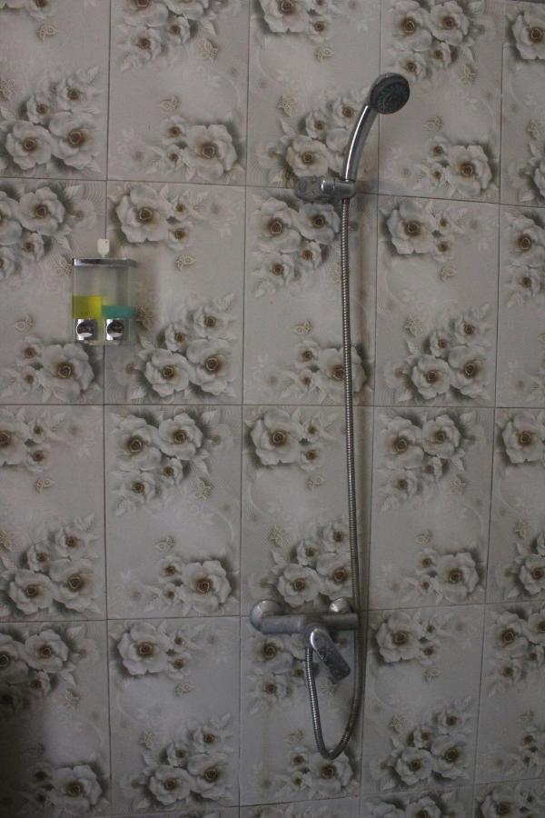 Wl Guesthouse Labuan Bajo Exterior photo