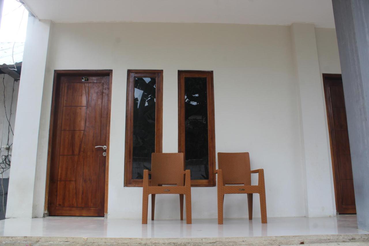 Wl Guesthouse Labuan Bajo Exterior photo