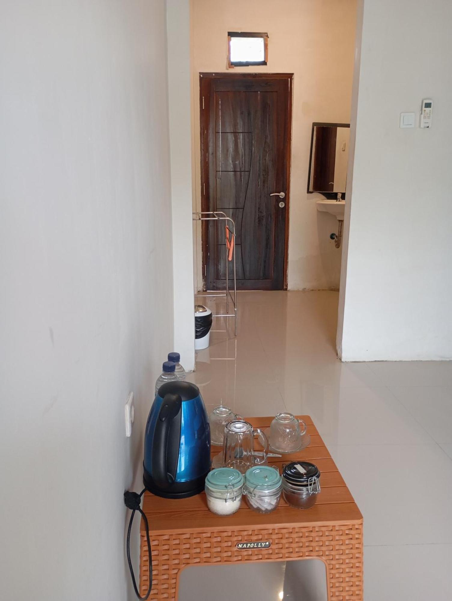 Wl Guesthouse Labuan Bajo Exterior photo